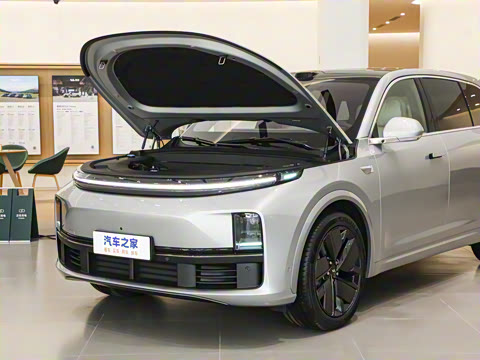 2025�� Ultra ���ܻ��°�