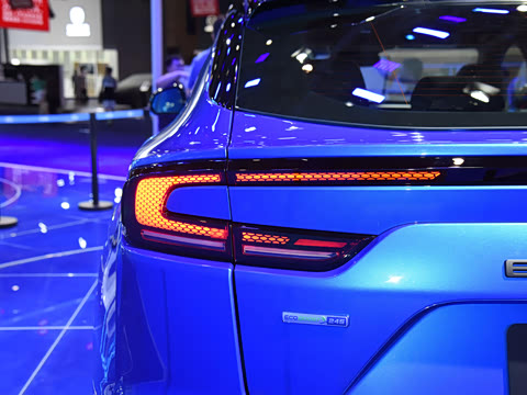 2022�� EcoBoost 245 ST-Line