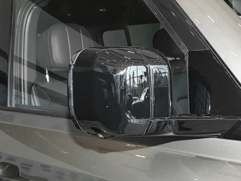 2025�� 110 3.0T P400 X-Dynamic HSE