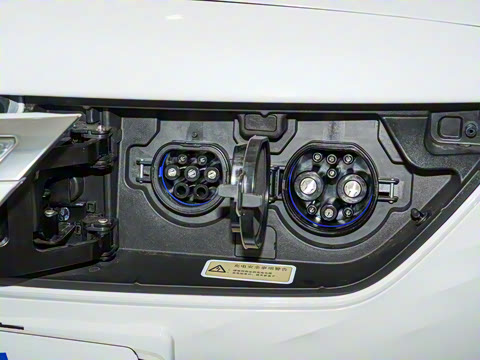 2021�� LUX����