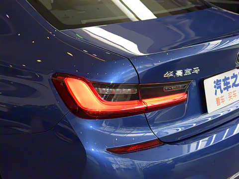 2021�� �Ŀ�� 320Li M�˶���װ