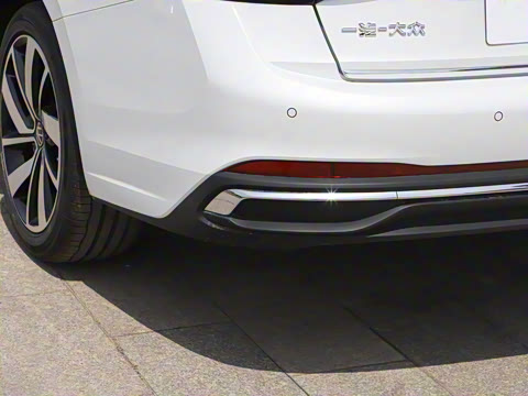 2025�� �Ŀ�� 300TSI DSG׿Խ��