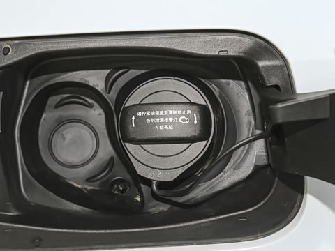 2025�� quattro 45�����ذ� 35TFSI ��ȡ��	