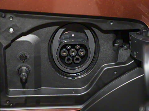 2023�� 450e �������а�