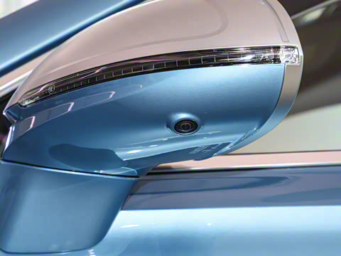 2026�� 4.0T V8 Mulliner