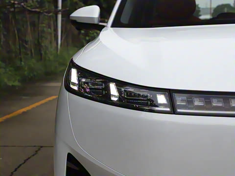 2025�� 210Ultra�Ǽݰ� 6��