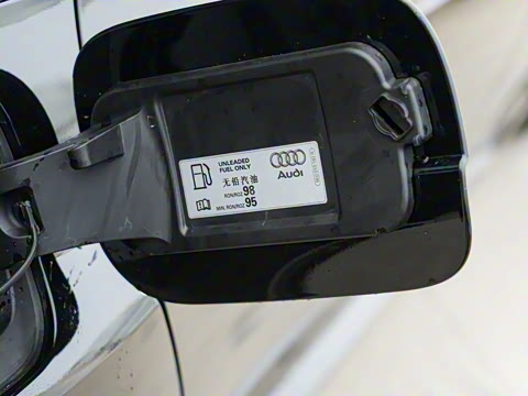 2023�� RS4 Avant ���װ�