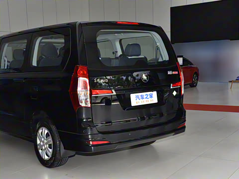 2025�� 2.0L �ֶ�������CNG 7��