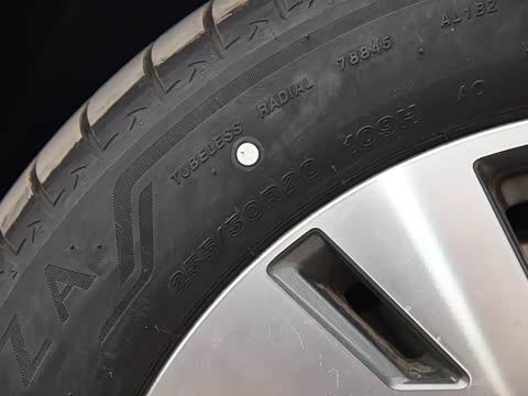 2019�� 55 quattro ������