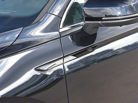 2024�� 330TSI �Զ�����R-LineԽ����