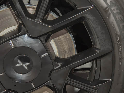 2025�� 702 �������� Ultra