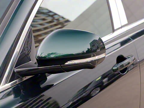 2021�� XFL 2.0T P300 �����콢�˶���