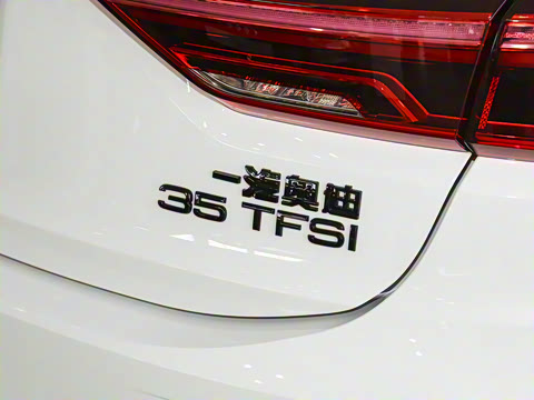 2025�� quattro 45�����ذ� 35TFSI ��ȡ��	