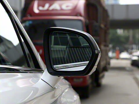 2021�� Supremeϵ�� 300TGI �Զ��������հ�