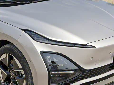 2025�� 610km �����콢��