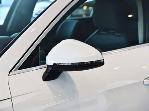 2020�� 40 TFSI ����������