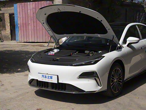 2025�� 130km EM-i ������