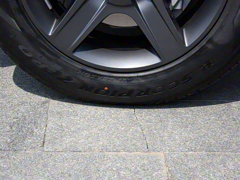 2023�� 110 3.0T P400 X-DYNAMIC HSE