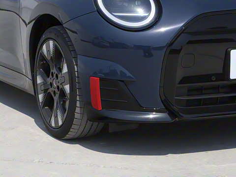 2025�� JOHN COOPER WORKS