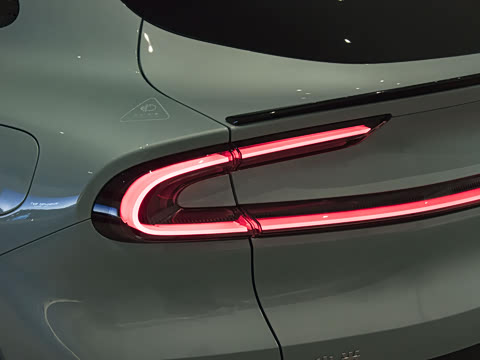 2025�� ������������������Max��