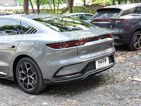 2022�� EV ������ 715KMǰ���콢��