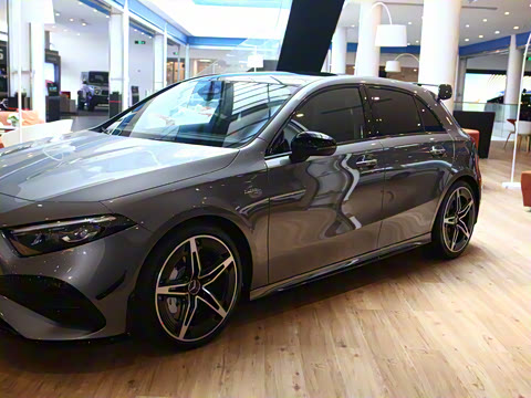 2025�� �Ŀ� AMG A 35 4MATIC