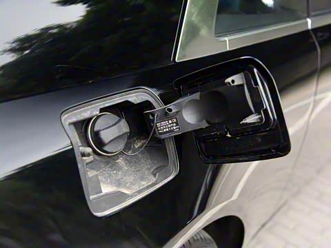 2017�� 6.6T Black Badge Edition