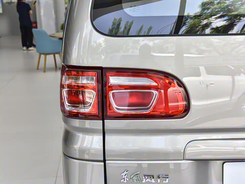 2024�� M5 1.6L ������7��CNG