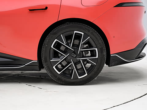 2025�� Ultra�����