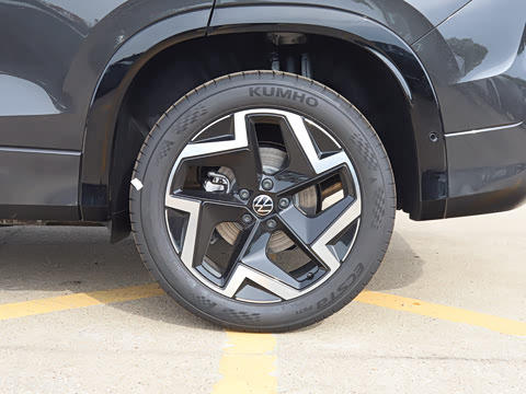 2025�� ̽��L 380TSI ��������