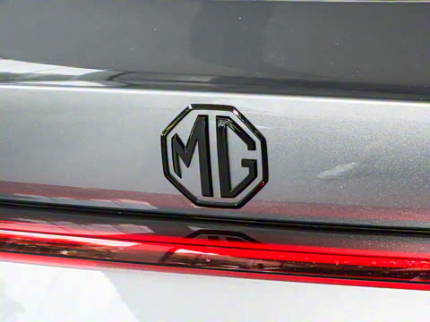 2025�� 1.5T 300 DCT������