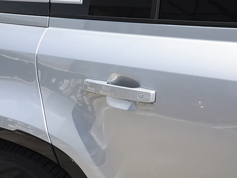 2023�� 110 3.0T P400 X-DYNAMIC HSE