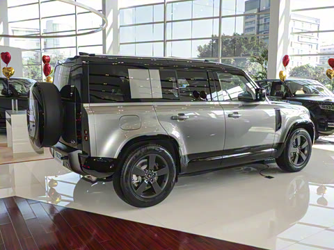 2025�� 110 3.0T P400 X-Dynamic HSE