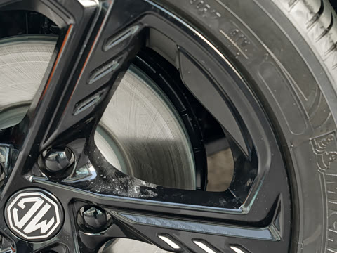 2022�� 1.5T Trophy�˶�������