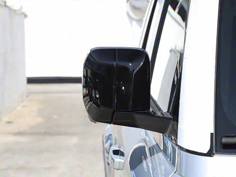 2023�� 110 3.0T P400 X-DYNAMIC HSE