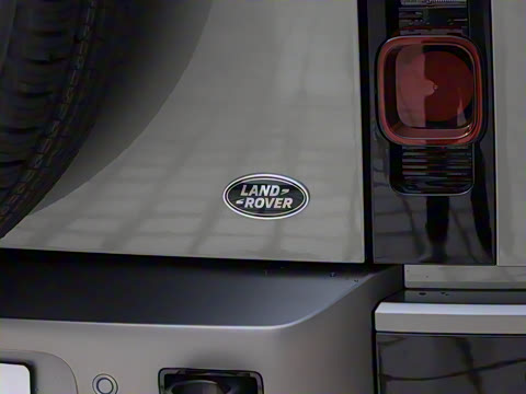 2023�� 110 3.0T P400 X-DYNAMIC HSE