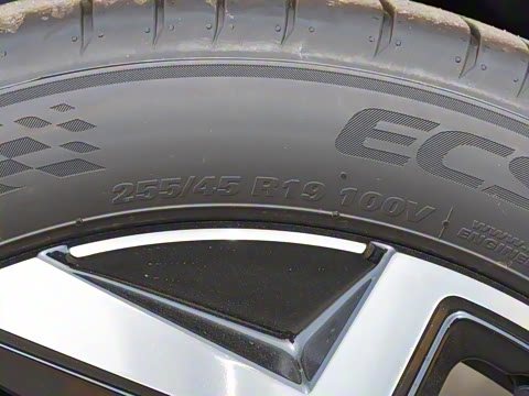 2025�� ̽��L 380TSI ��������