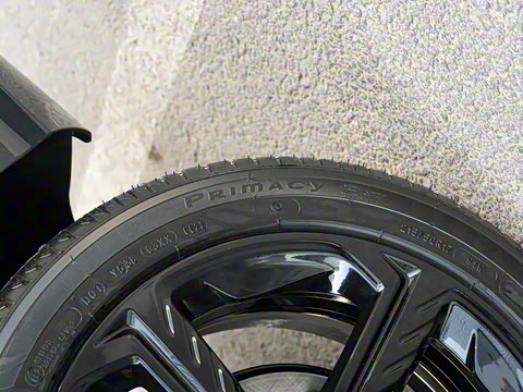 2022�� 1.5T Trophy�˶�������