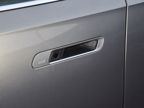 2023�� 740Li ������ ������װ