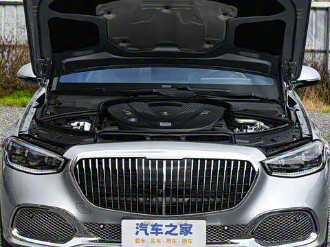 2025�� �Ŀ� S 680 4MATIC