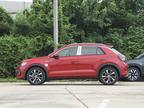 2025�� �Ŀ�� 300TSI DSG���������