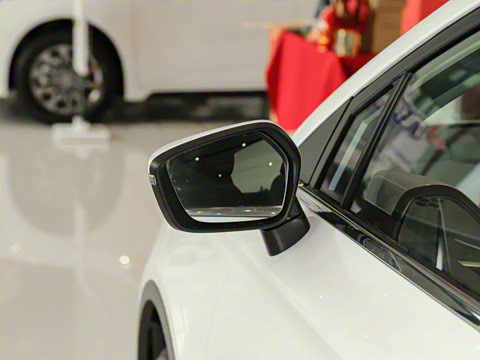 2022�� ��ݮC400