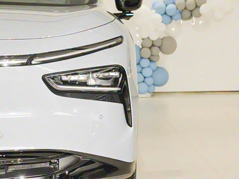 2025�� 702 �������� Max