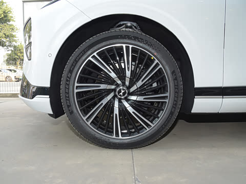 2022�� 650 ���ܰ�Pro