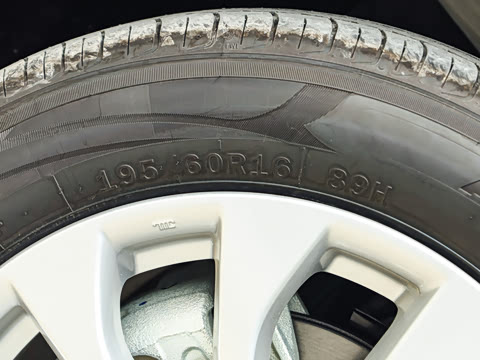 2024�� �Ŀ��� ���� 1.6XE CVT���ʰ�