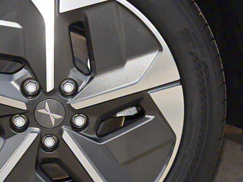 2025�� 620 �������� Plus