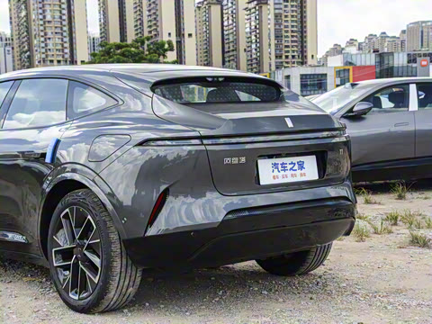 2025�� Max �����