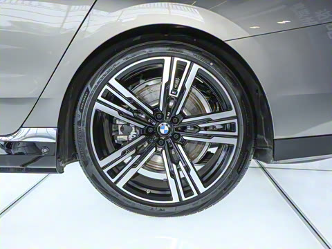 2023�� eDrive50L ����M�˶���װ