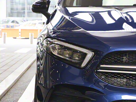 2022�� AMG A 35 L 4MATIC