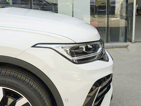 2023�� 330TSI �Զ�����R-LineԽ����